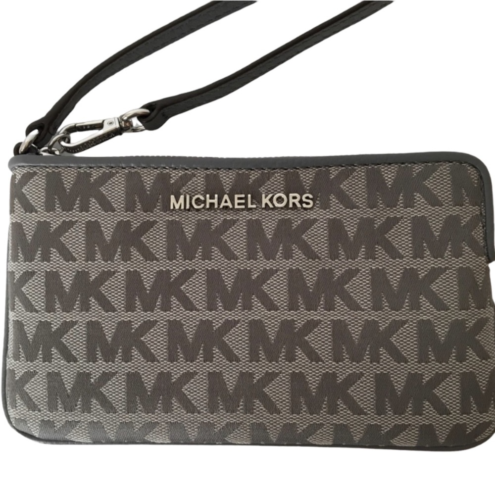 Michael Kors Jet Set Travel Signature Gray Wristlet